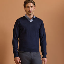 Essential' acrylic v-neck sweater